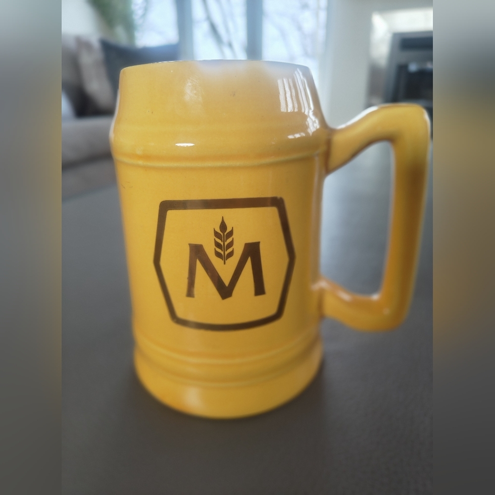 Vintage Molson Canada Yellow Glazed Stoneware Beer Mug /Stein